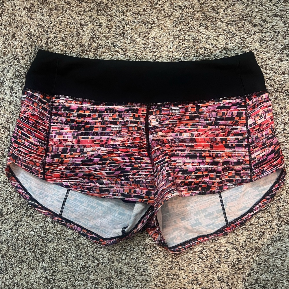 LuLulemon Speed Up Short, Size 4, Excellent Used Condition